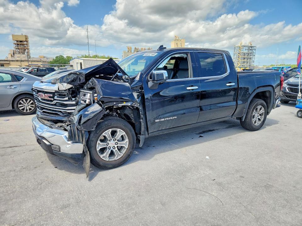 2025 GMC Sierra C1500 SLT