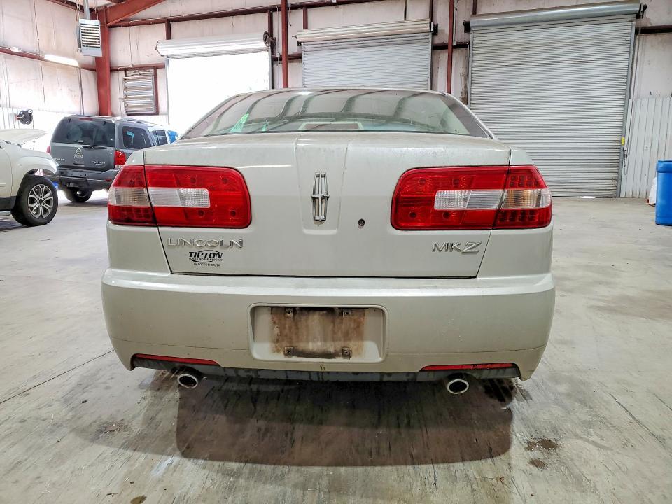 2007 Lincoln Townhouse MKZ