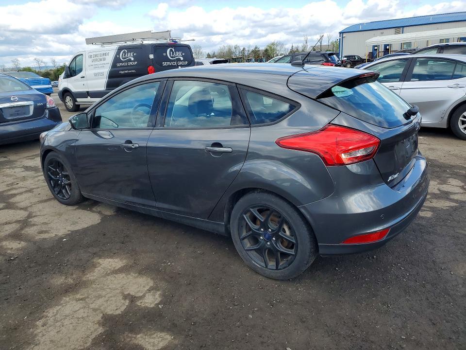 2016 Ford Focus se