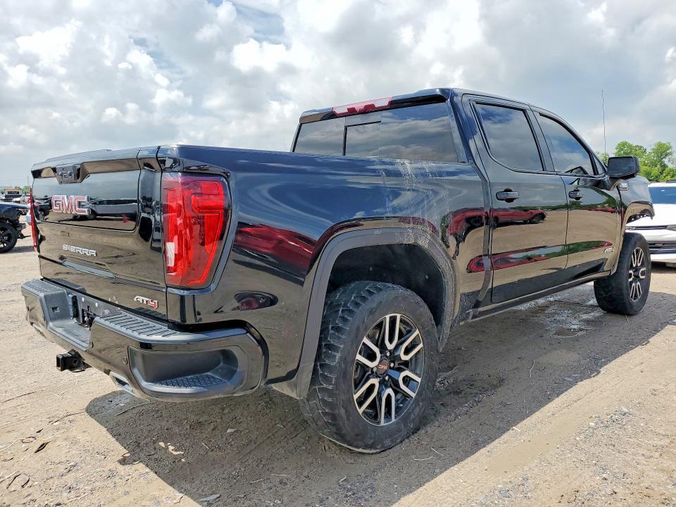 2024 GMC Sierra K1500 AT4