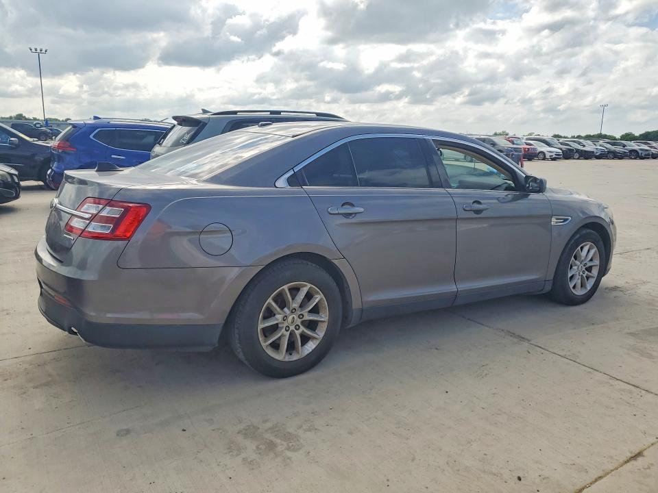 2014 Ford Taurus se