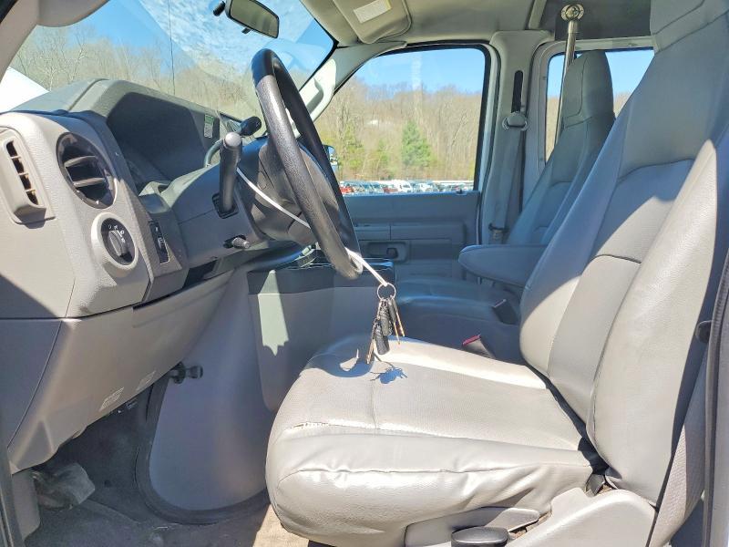 2013 Ford Econoline E350 Super Duty Van