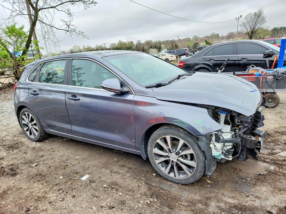 2019 Hyundai Elantra gt Base