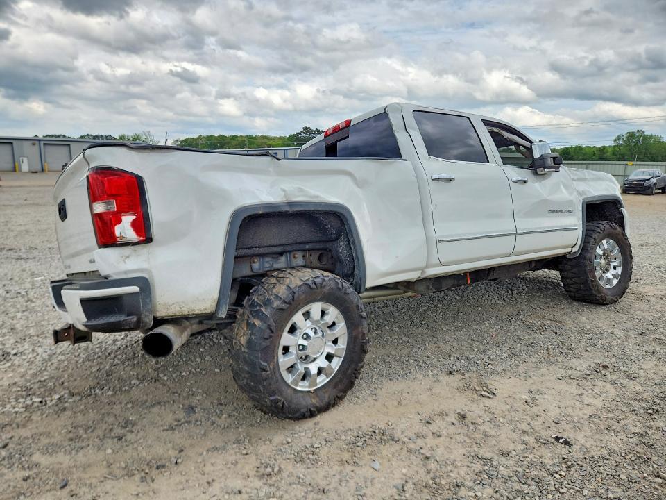 2015 GMC Sierra K2500 Denali