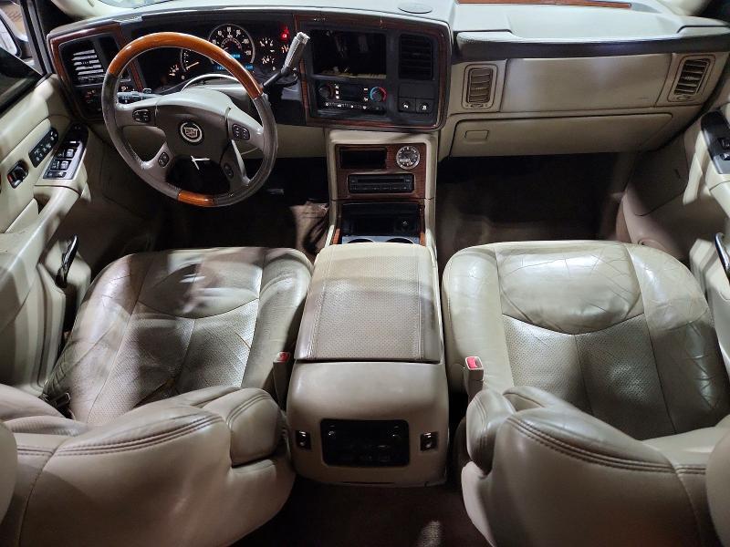 2004 Cadillac Escalade Luxury