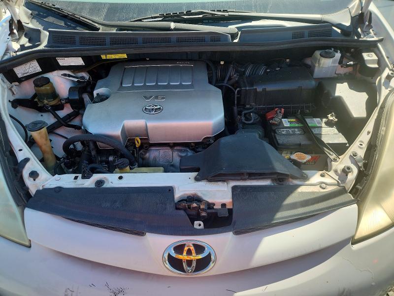 2009 Toyota Sienna le 8-passenger