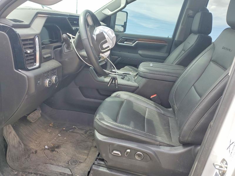2025 GMC Sierra K3500 Denali