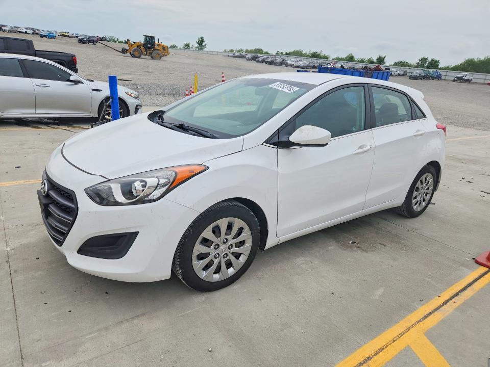 2016 Hyundai Elantra gt Base