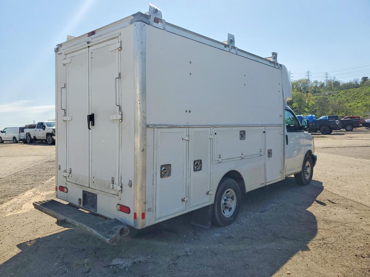 2016 Chevrolet Express G3500 Delivery Truck