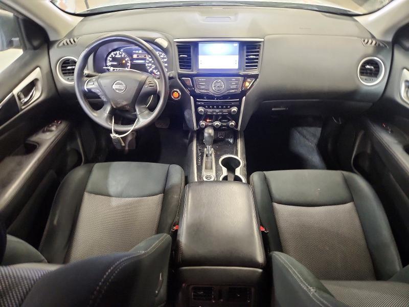 2018 Nissan Pathfinder sv