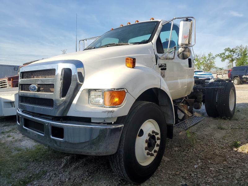 2005 Ford F750 Super-Delivery Truck