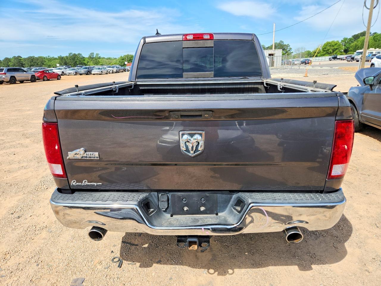 2015 Dodge RAM 1500 SLT