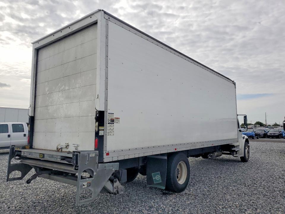 2020 Freigliner 2020 Freightliner Business Class M2 BOX Truck