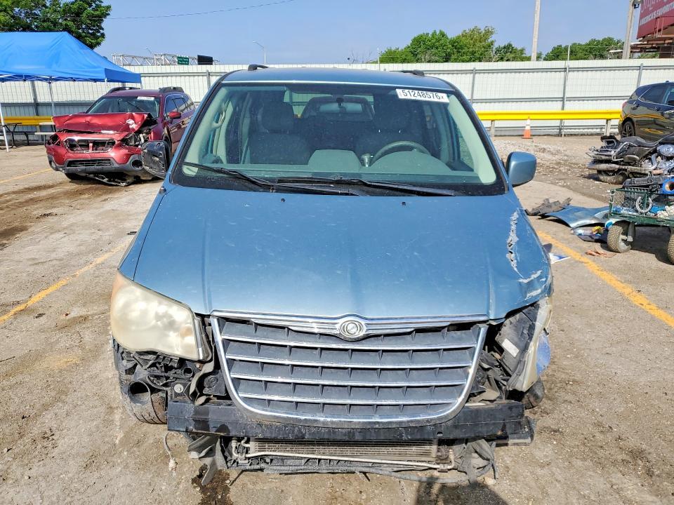 2010 Chrysler Town & Country Touring