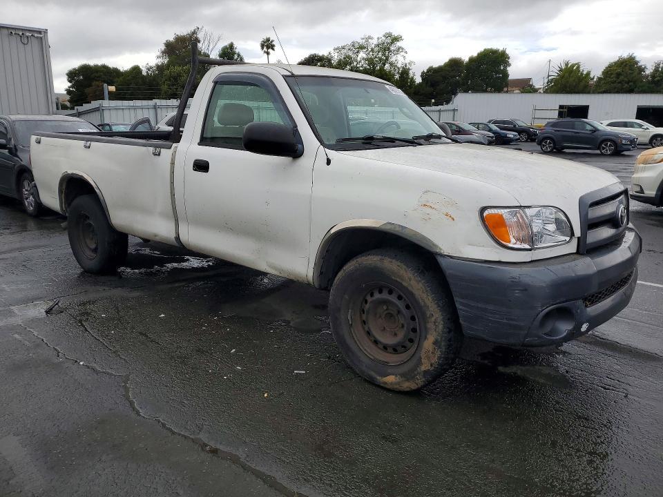2004 Toyota Tundra Base