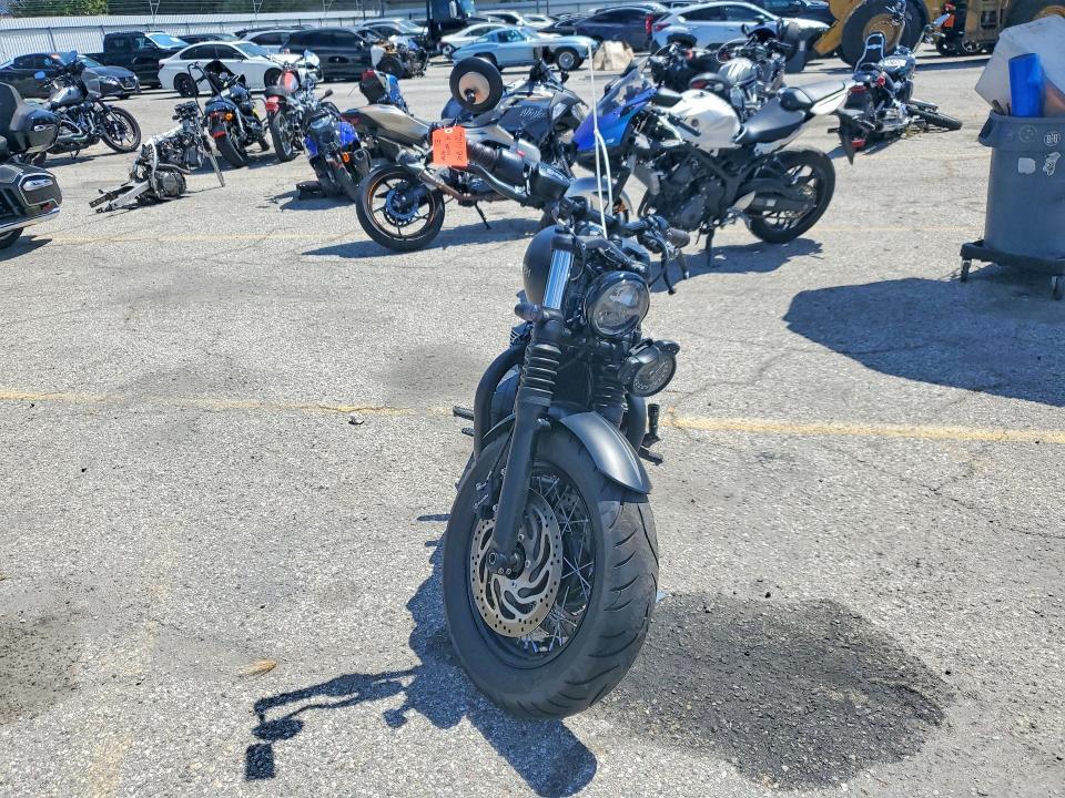 2019 Triumph Bonneville Bobber Black
