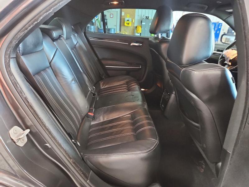 2018 Chrysler 300 s