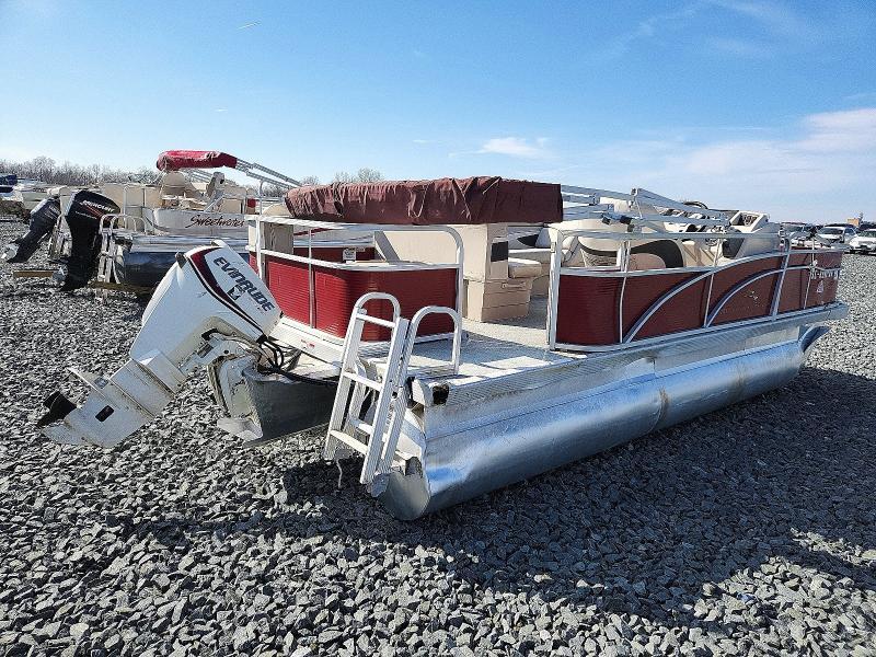 2019 Bennington Pontoon