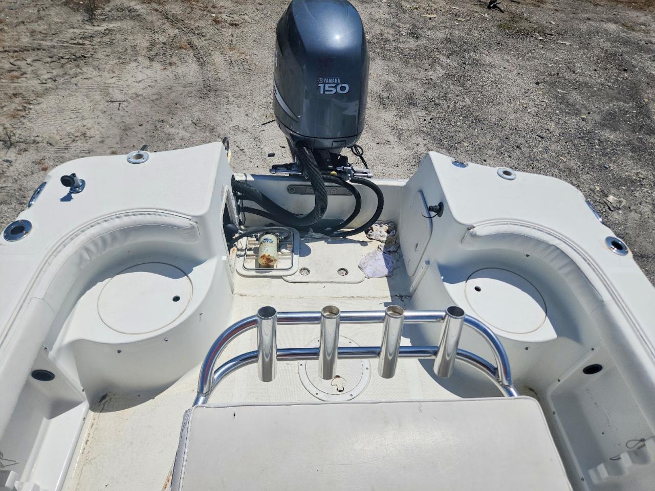 2004 Polar PS1900CC-Boat