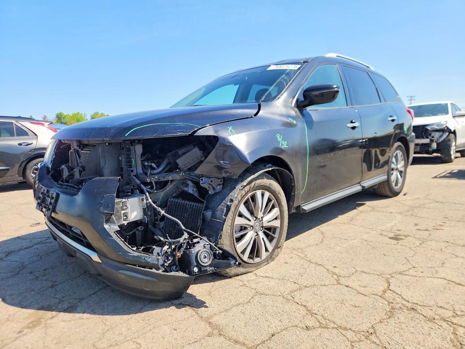 2020 Nissan Pathfinder s
