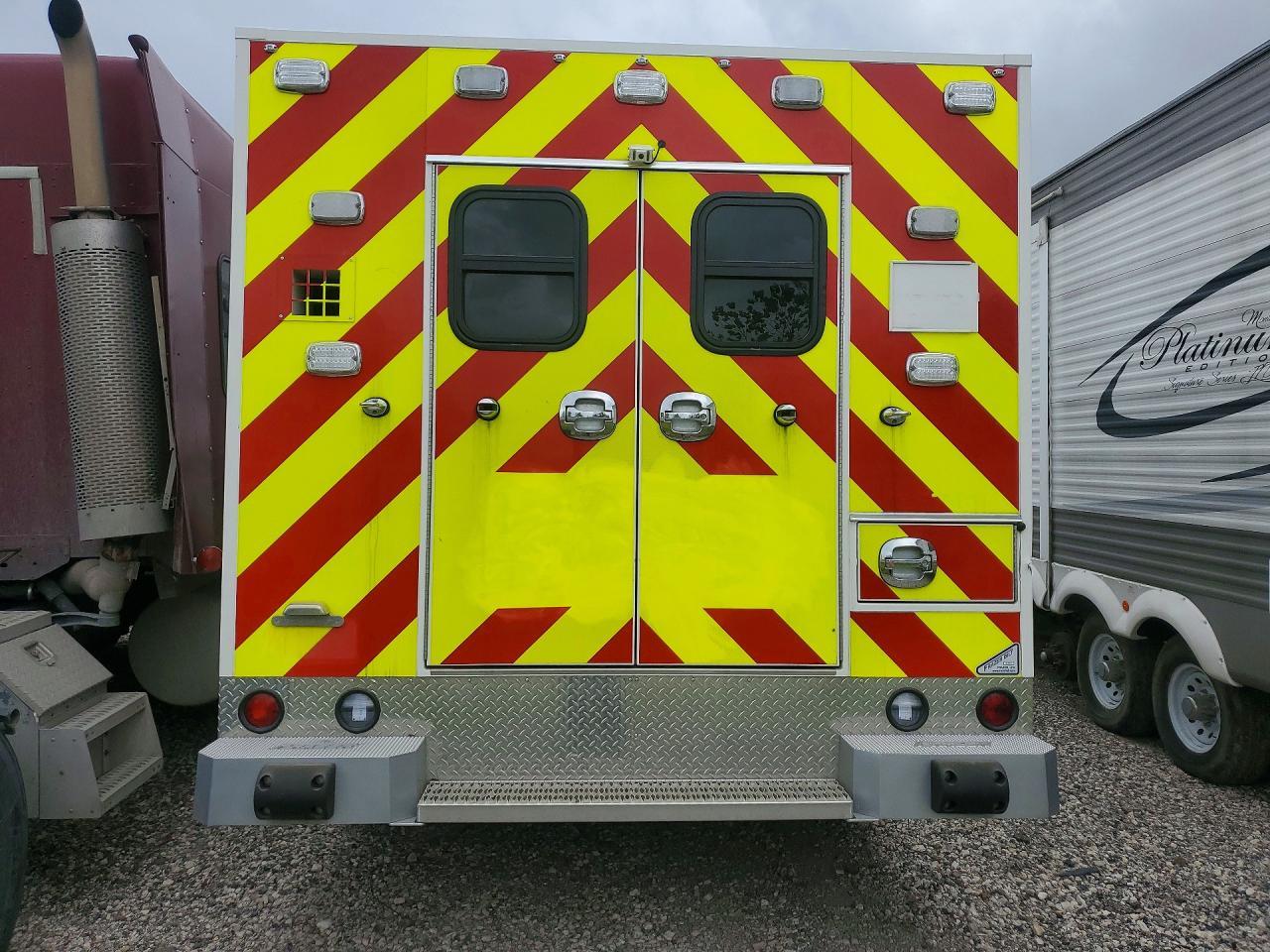 2023 International CV515