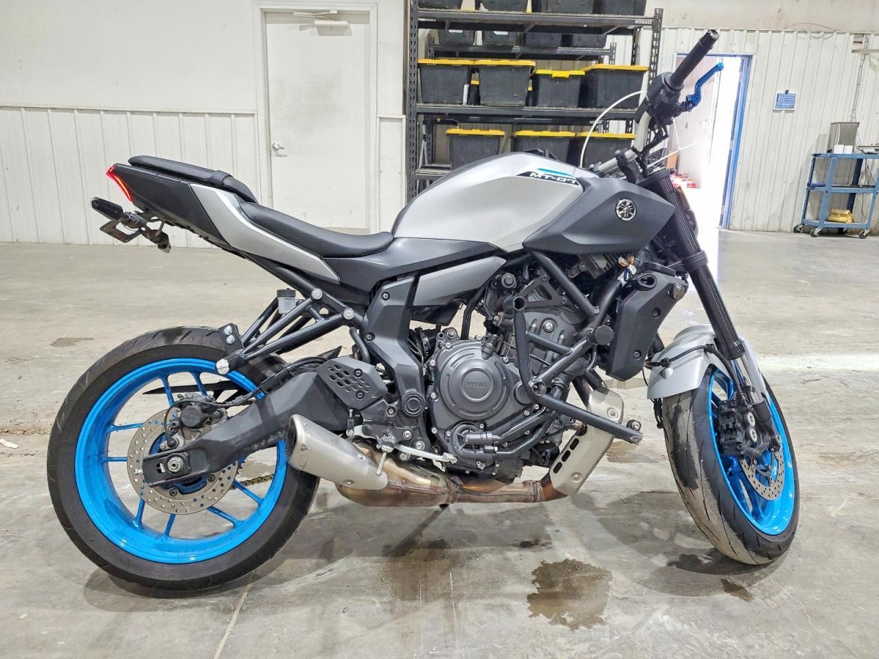 2025 Yamaha MTN690