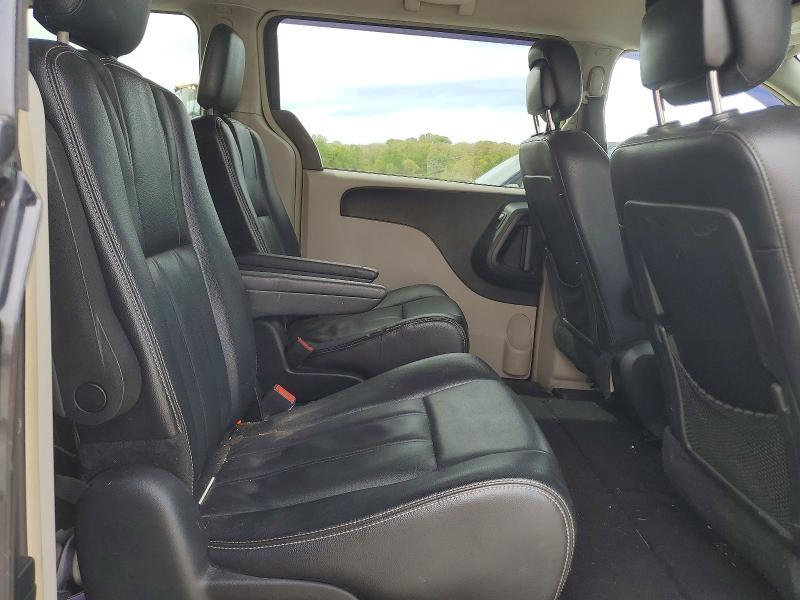 2014 Chrysler Town & Country Touring