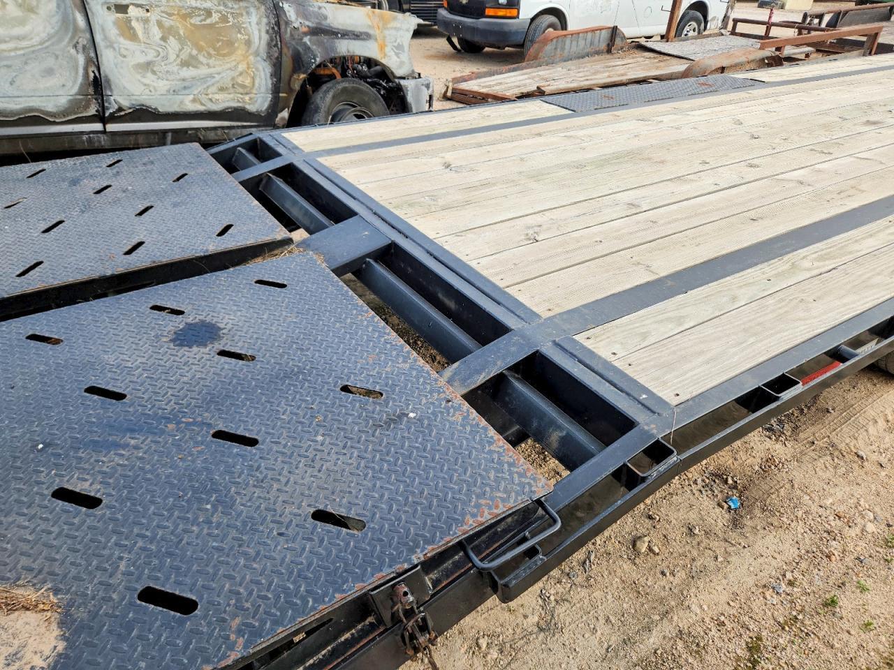 2023 Rawmaxx FDX-40-27K Equipment Trailer