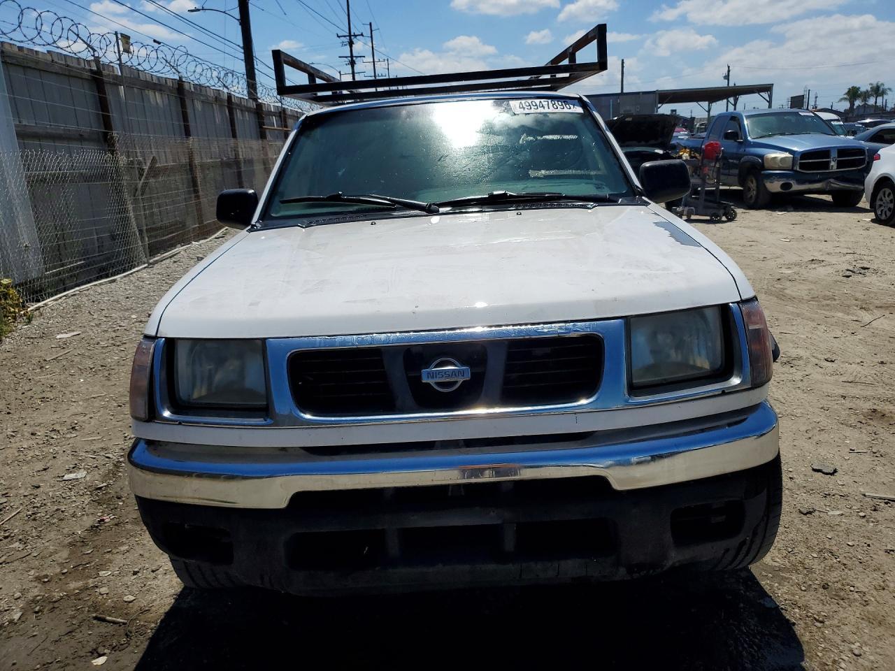 2000 Nissan Frontier XE
