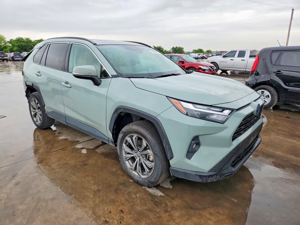 2022 Toyota Rav4 xle Premium