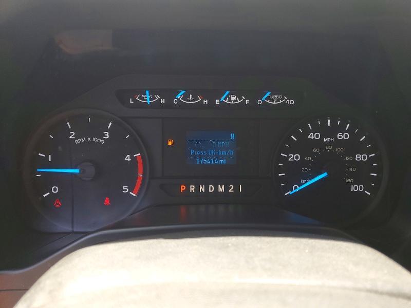 2017 Ford F550 Super Duty Flatbed Truck