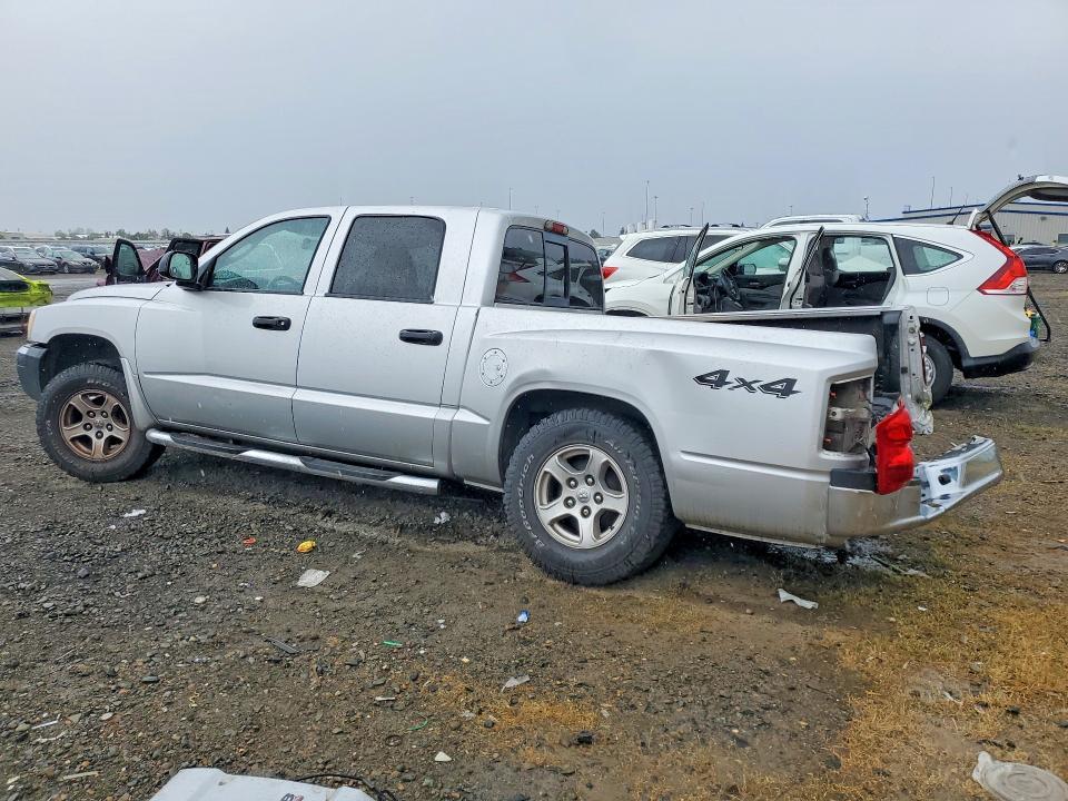 2005 Dodge Dakota Quad SLT