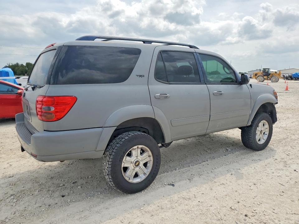 2004 Toyota Sequoia SR5