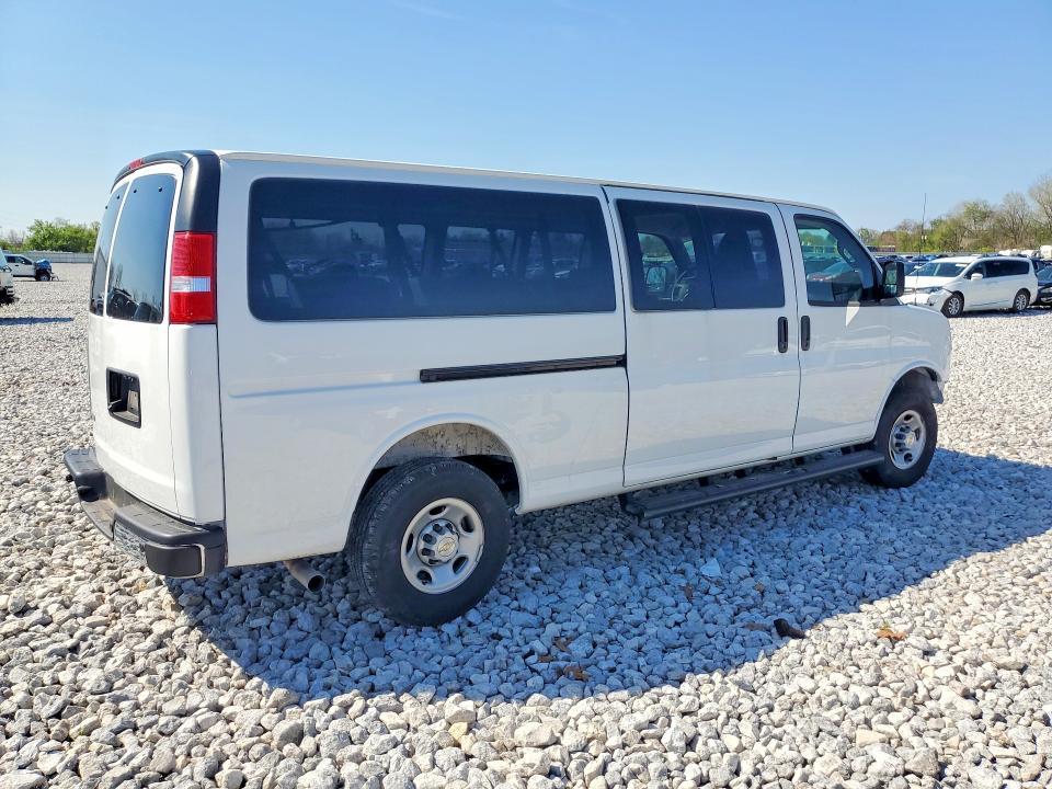 2025 Chevrolet Express G3500 LS