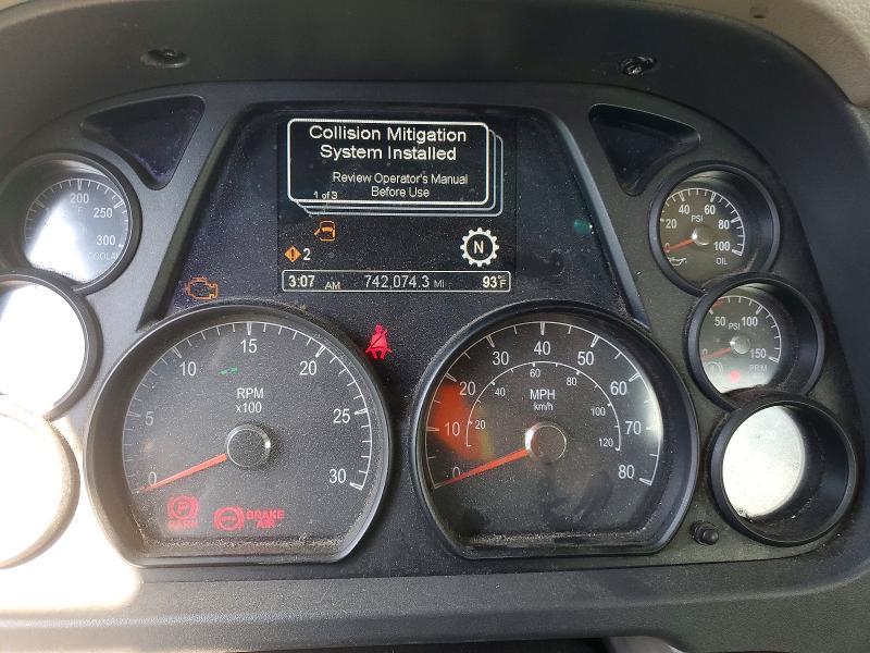 2018 Peterbilt 579 Semi Truck