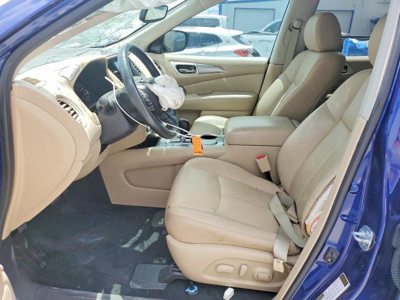 2017 Nissan Pathfinder sl