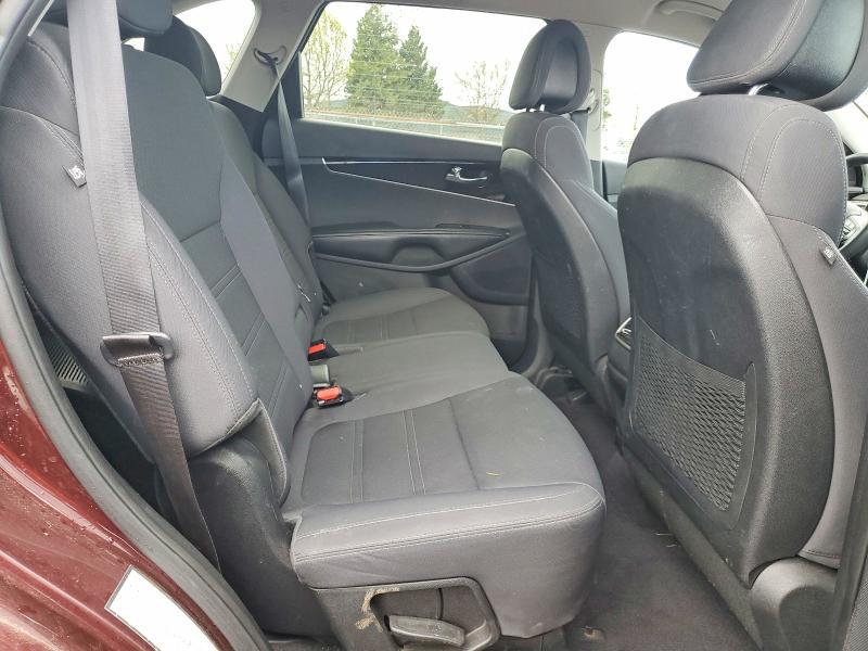 2016 KIA Sorento lx V6