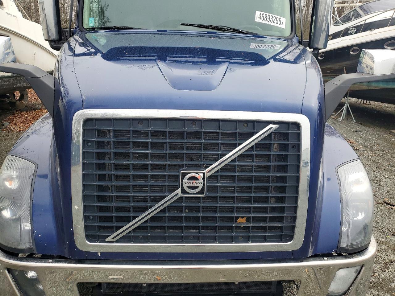 2018 Volvo VN VNL-Semi Truck