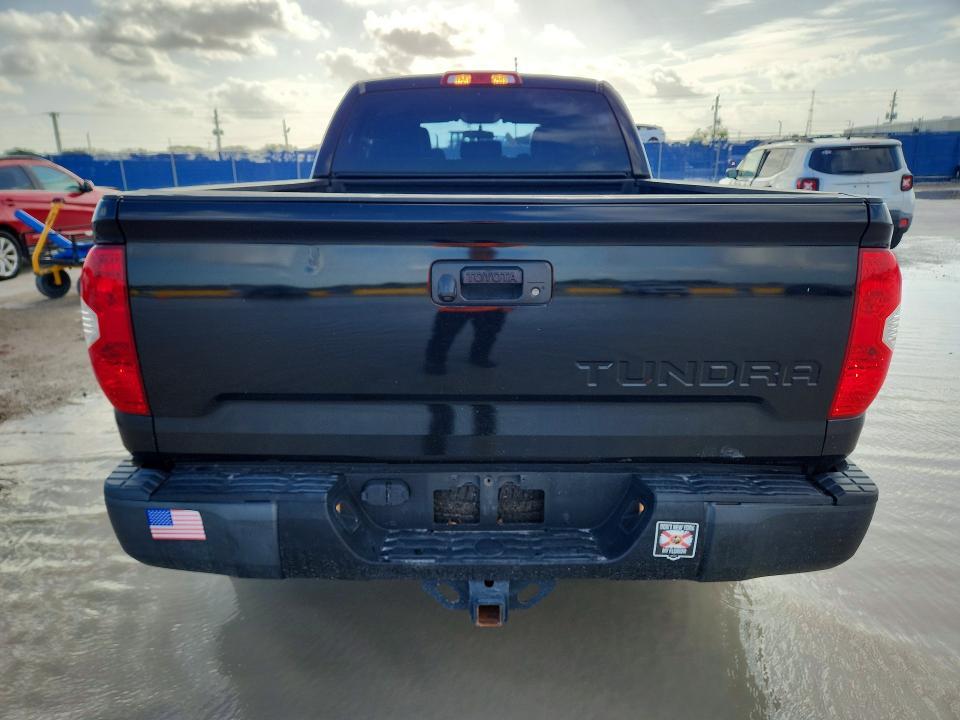 2015 Toyota Tundra SR