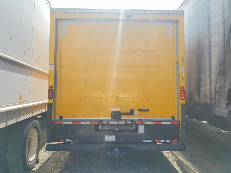 2022 GMC Savana BOX Truck