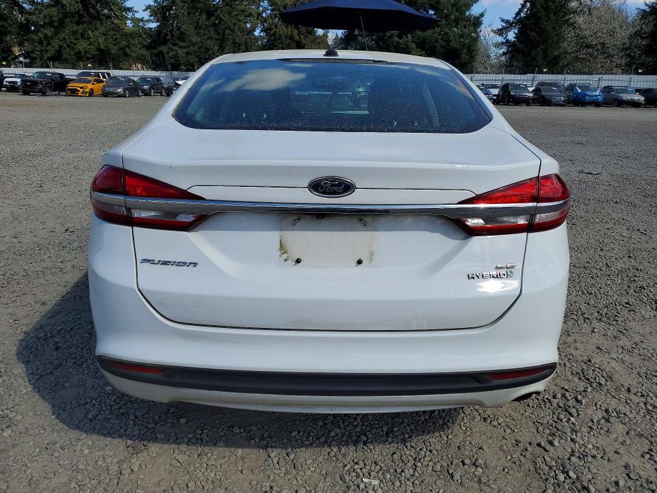 2018 Ford Fusion se Hybrid