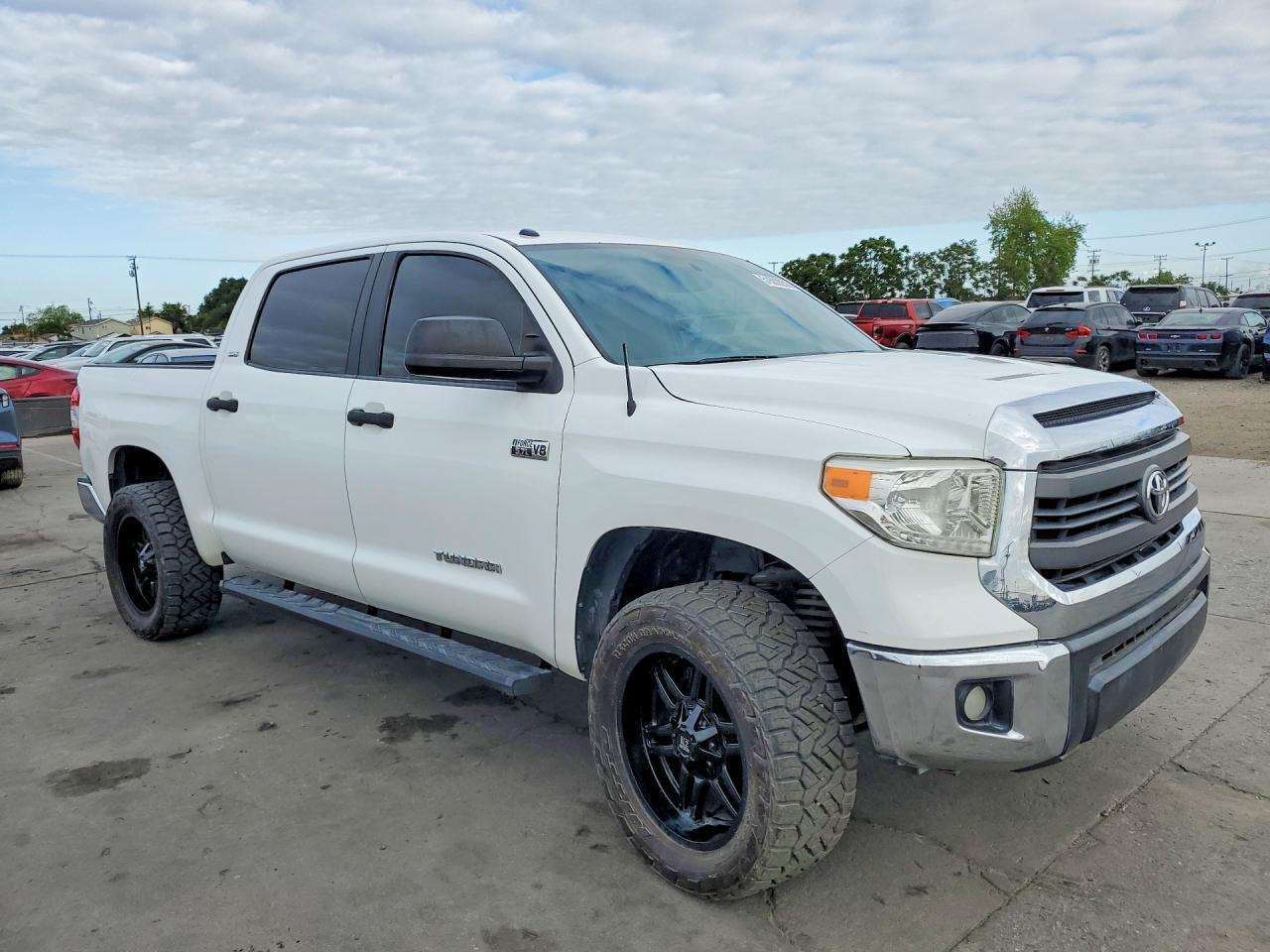 2014 Toyota Tundra Crewmax SR5