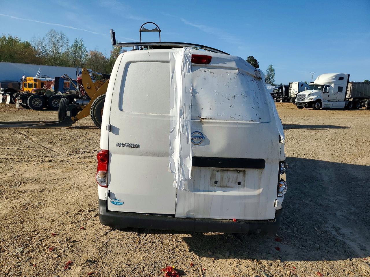 2015 Nissan NV200 S