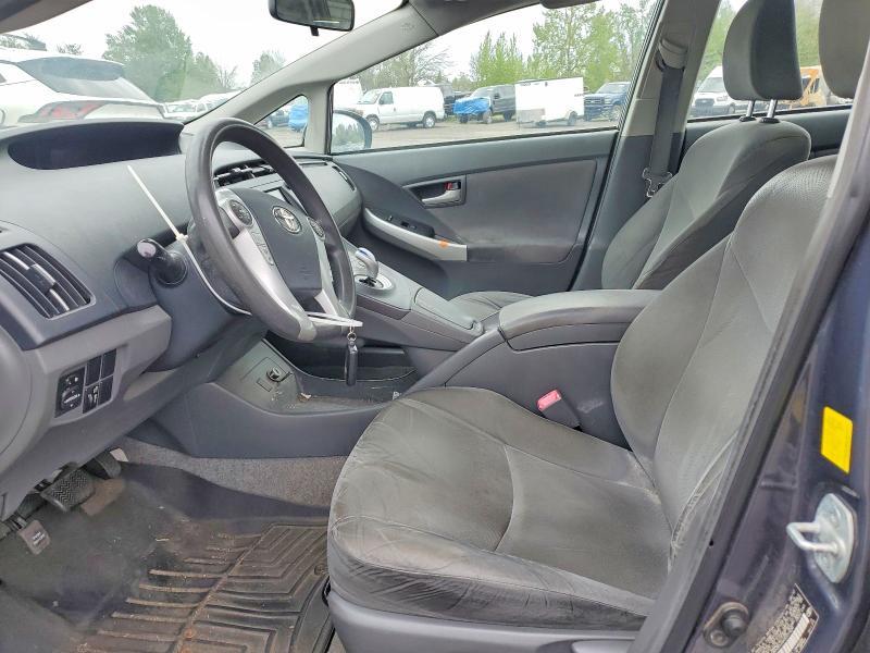 2010 Toyota Prius iii