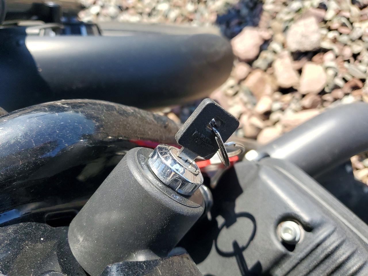 2015 Harley-Davidson XL883 Iron 883