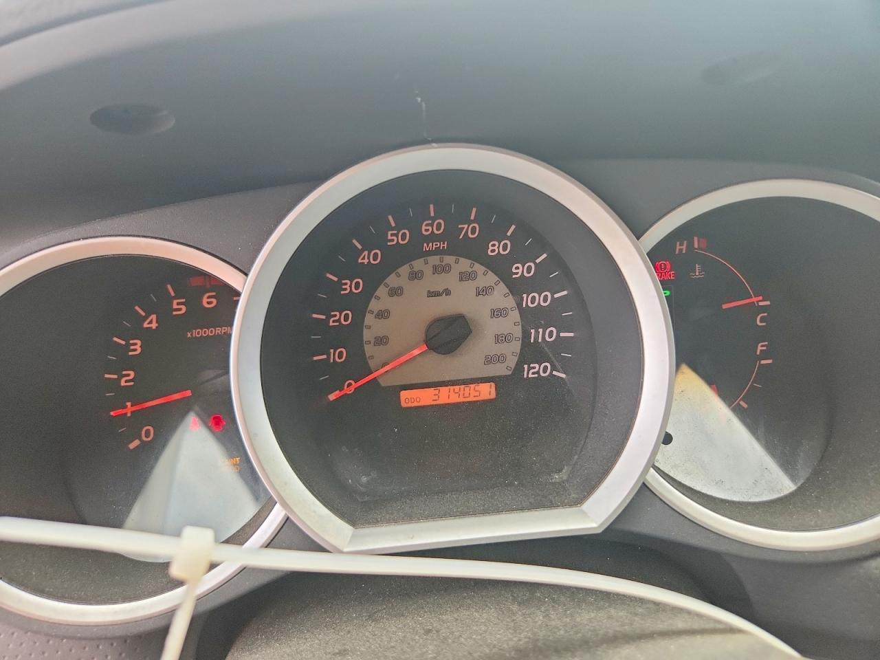 2005 Toyota Tacoma Double Cab Prerunner Long BED