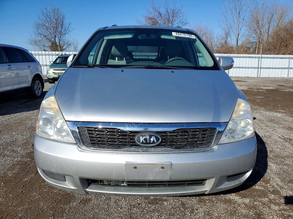 2012 KIA Sedona lx