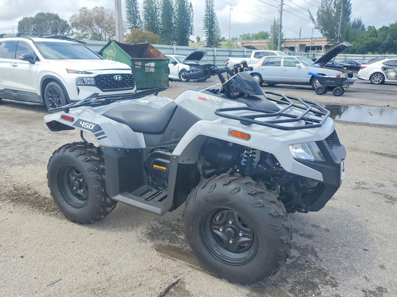 2024 Tracker 4X4-ATV