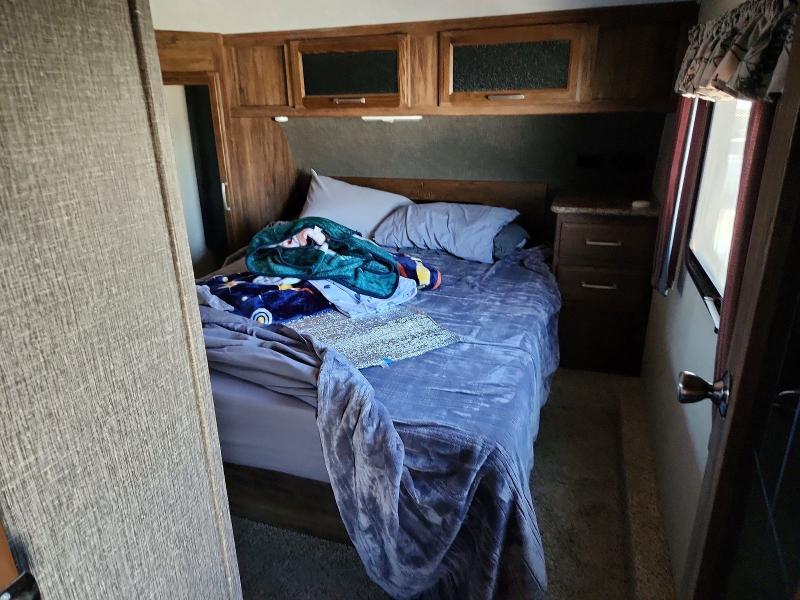 2016 Keystone Tone Cougar Camper