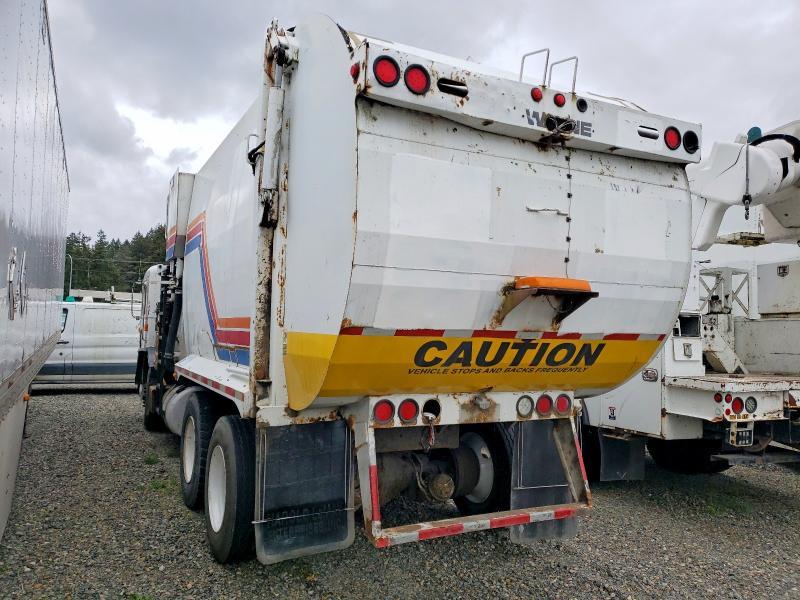 2009 Peterbilt 320 Refuse Truck
